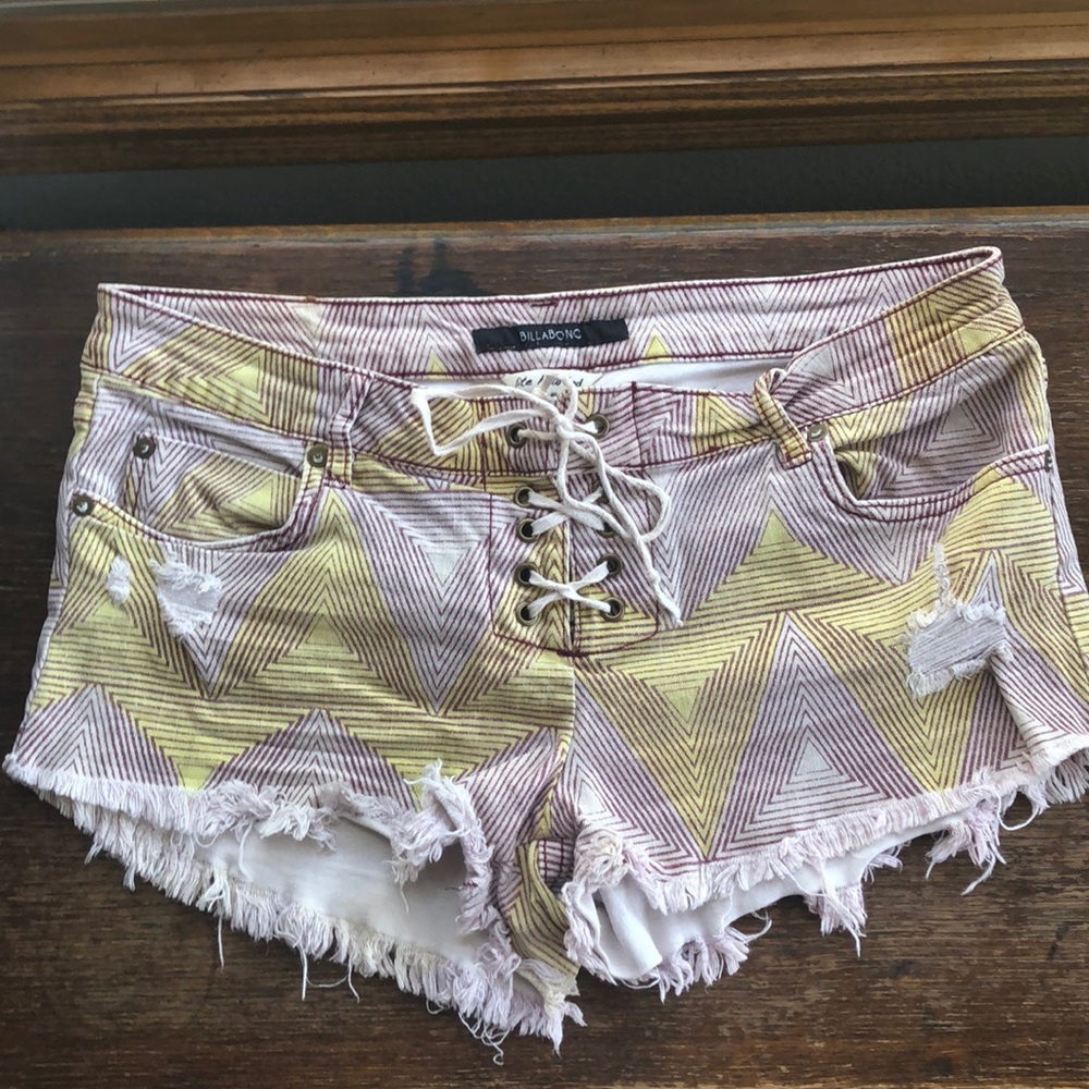 Size 30 Billabong Light Hearted Shorts